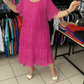 Enfärgad kortärmad spetsklänning